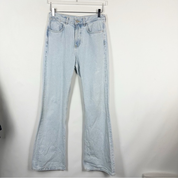 COS Relaxed Flare Leg Jeans Light Wash 26 - Picture 1 of 10